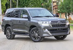 Toyota Land Cruiser 2018 Gray