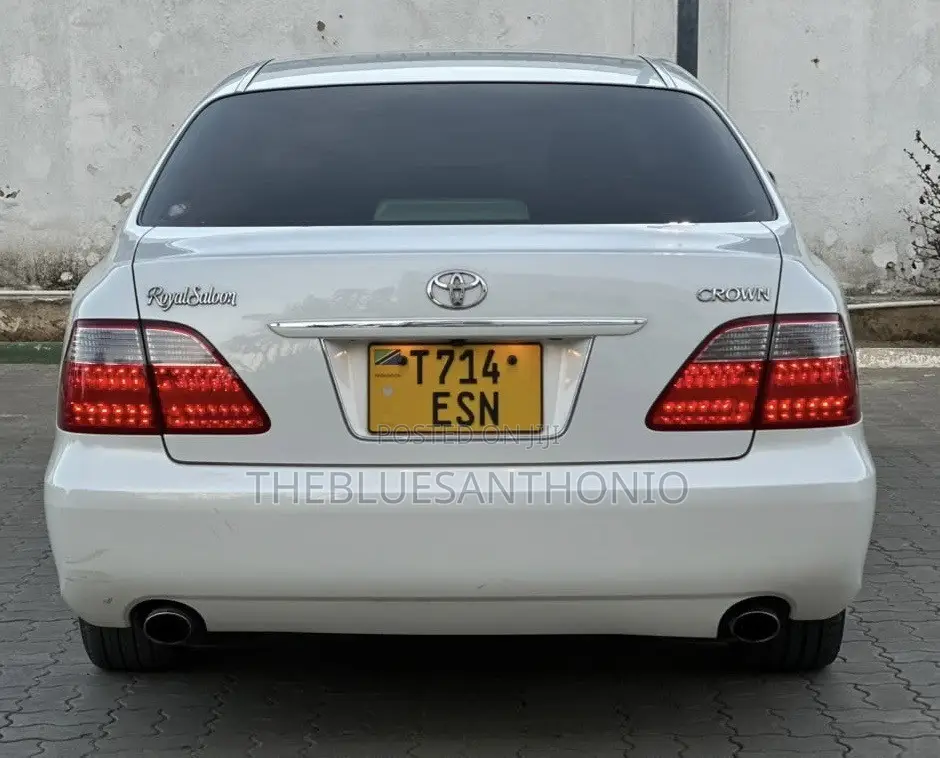 Toyota Crown 2006 Pearl