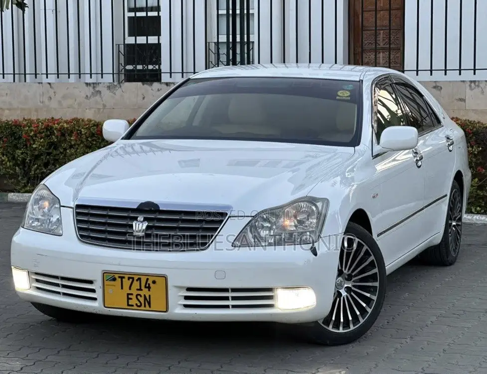 Toyota Crown 2006 Pearl