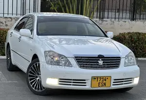 Toyota Crown 2006 Pearl