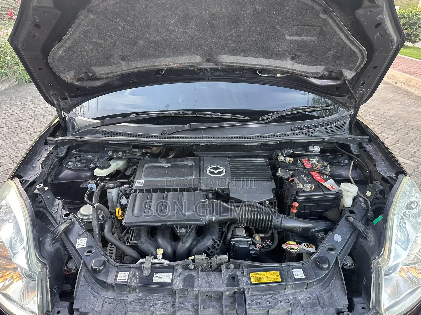Mazda Verisa 2006 Burgundy
