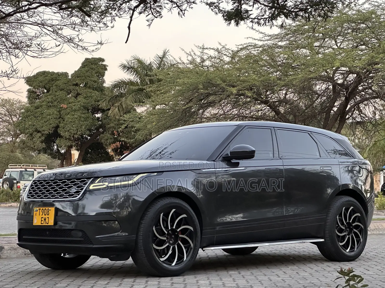 Land Rover Range Rover Velar 2019 Gray