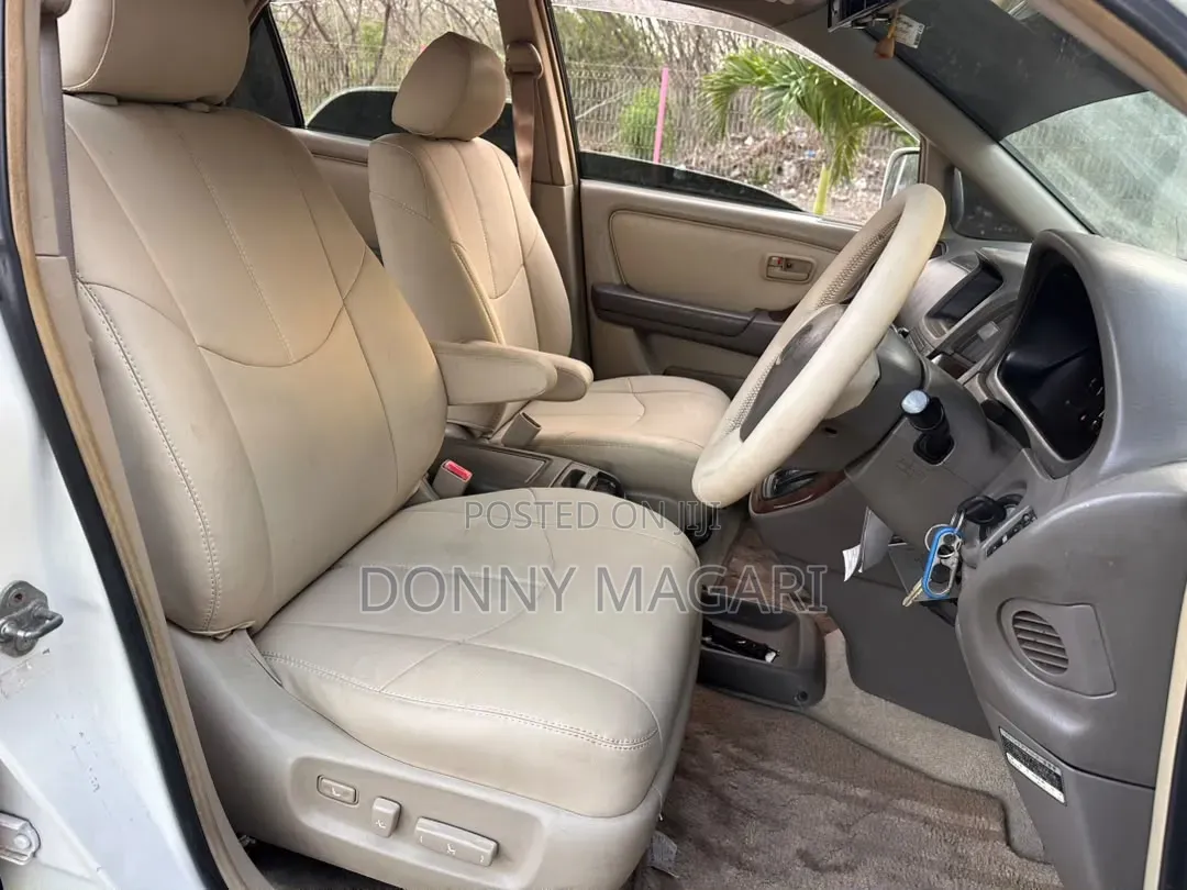 Toyota Harrier 2002 White