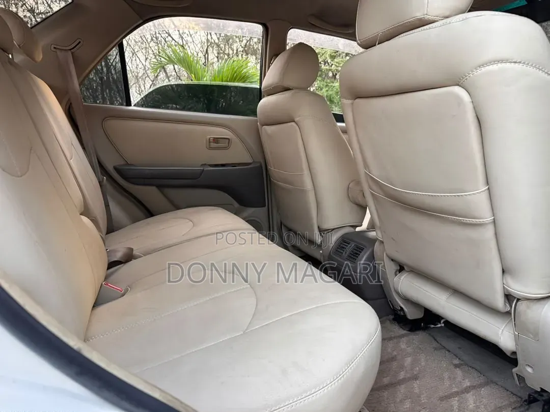 Toyota Harrier 2002 White