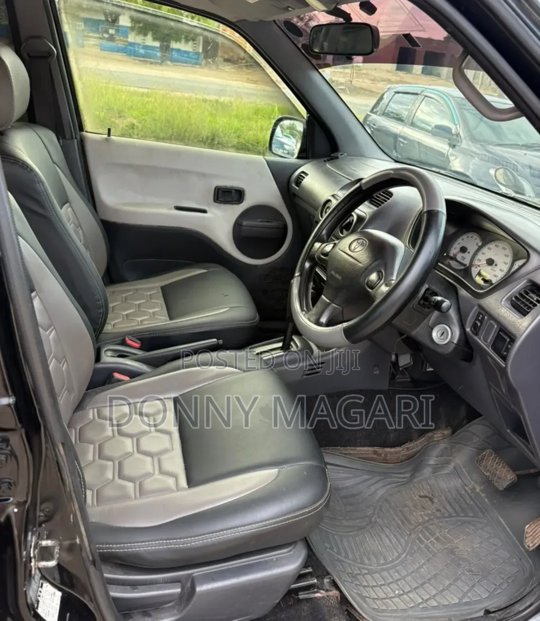 Toyota Cami 2012 Black