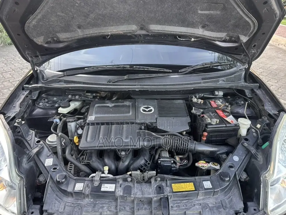 Mazda Verisa 2006 Burgundy