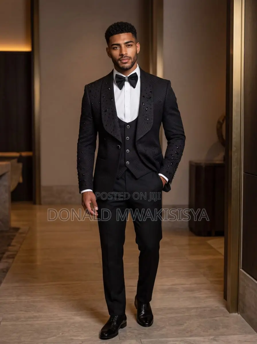 *Luxury Black Diamond Tuxedo - 3 Piece