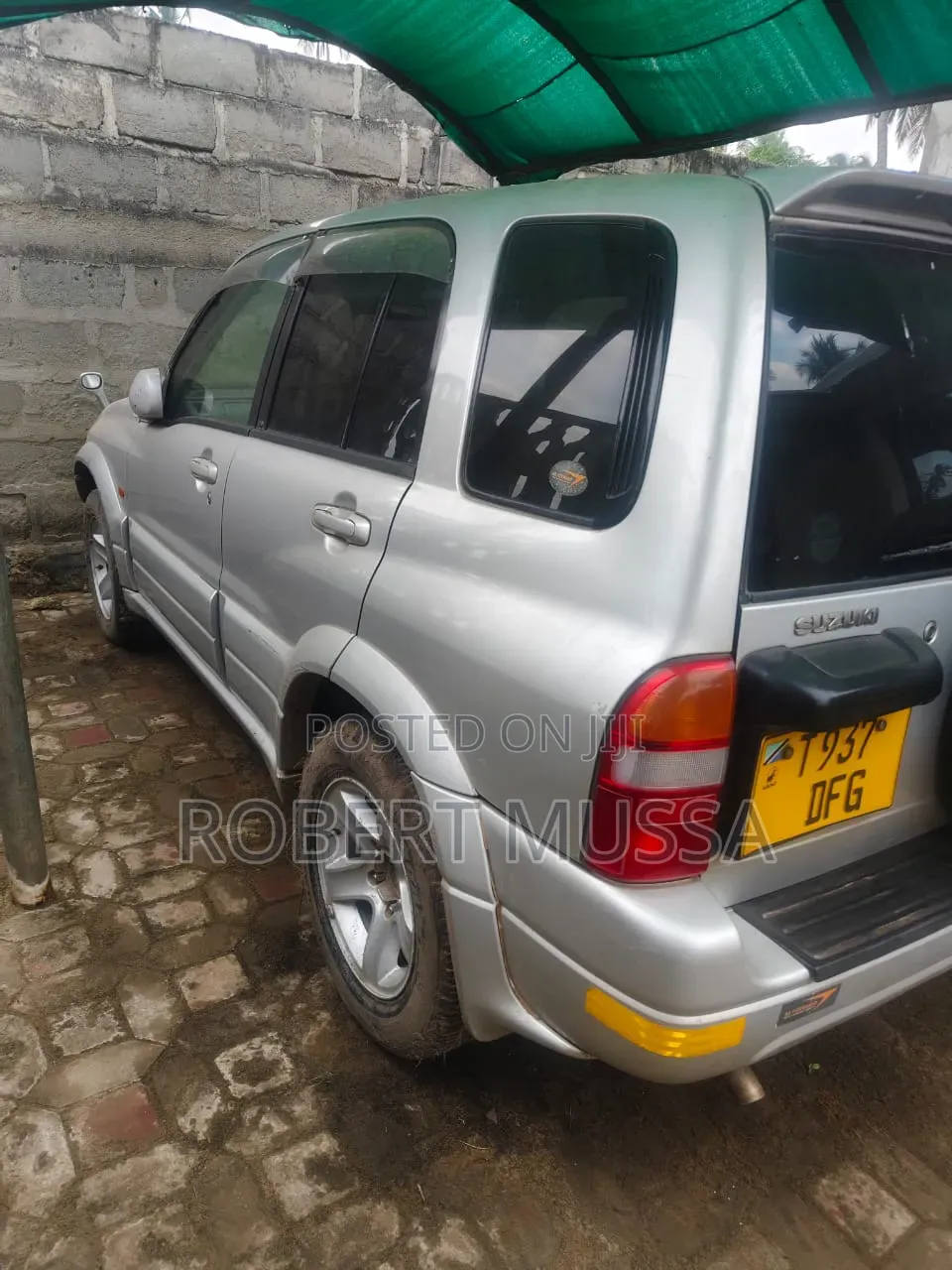 Suzuki Escudo 2002 Silver