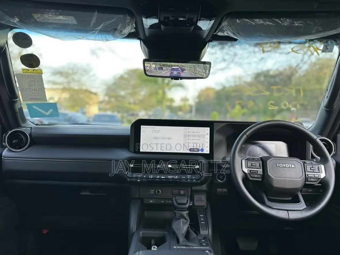 Toyota Land Cruiser Prado 2024 White