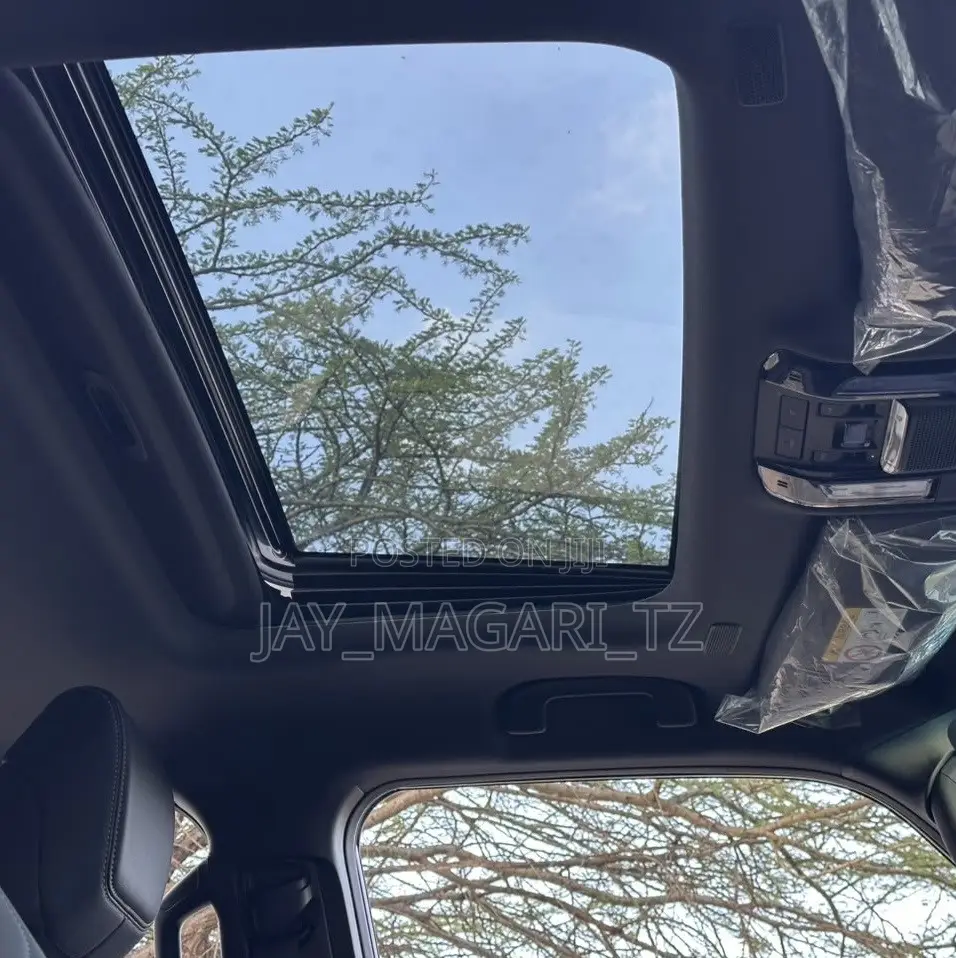 Toyota Land Cruiser Prado 2024 White