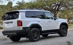 Toyota Land Cruiser Prado 2024 White