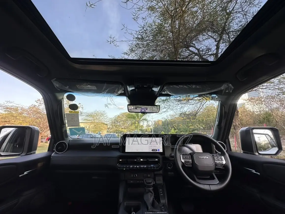 Toyota Land Cruiser Prado 2024 White