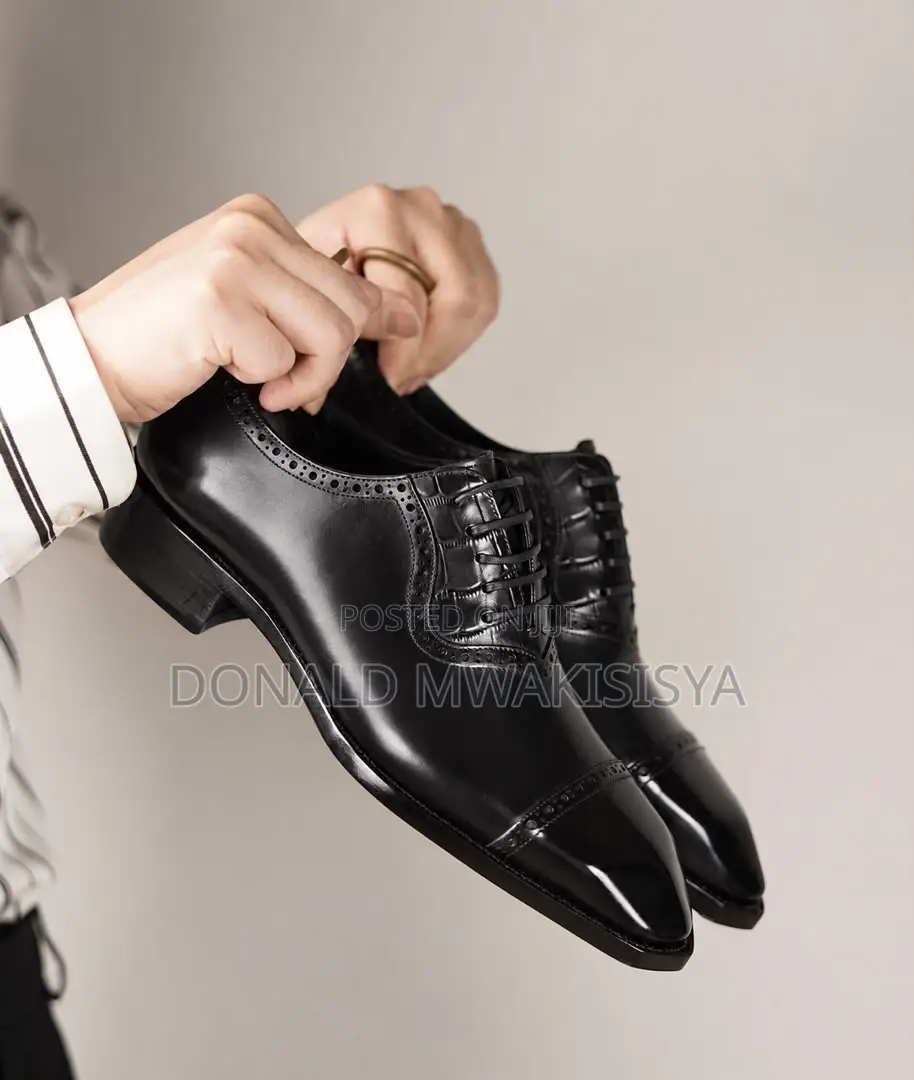 Black Executive Oxford - Crocodile Detail
