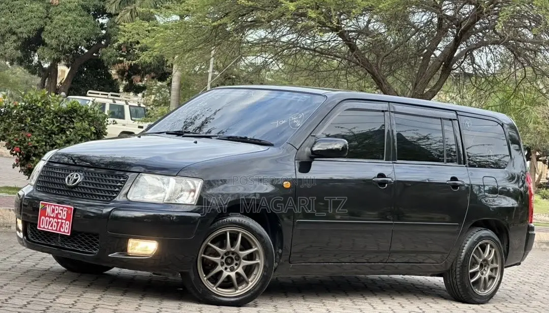 Toyota Succeed 2004 Black