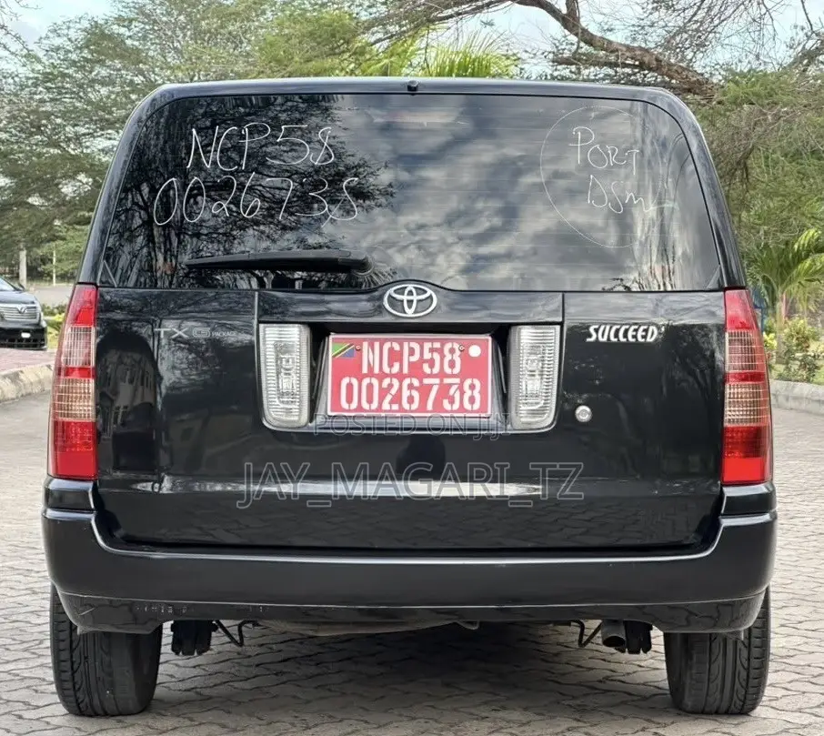 Toyota Succeed 2004 Black