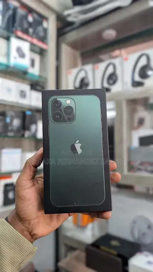 New Apple iPhone 13 Pro Max 256 GB Green