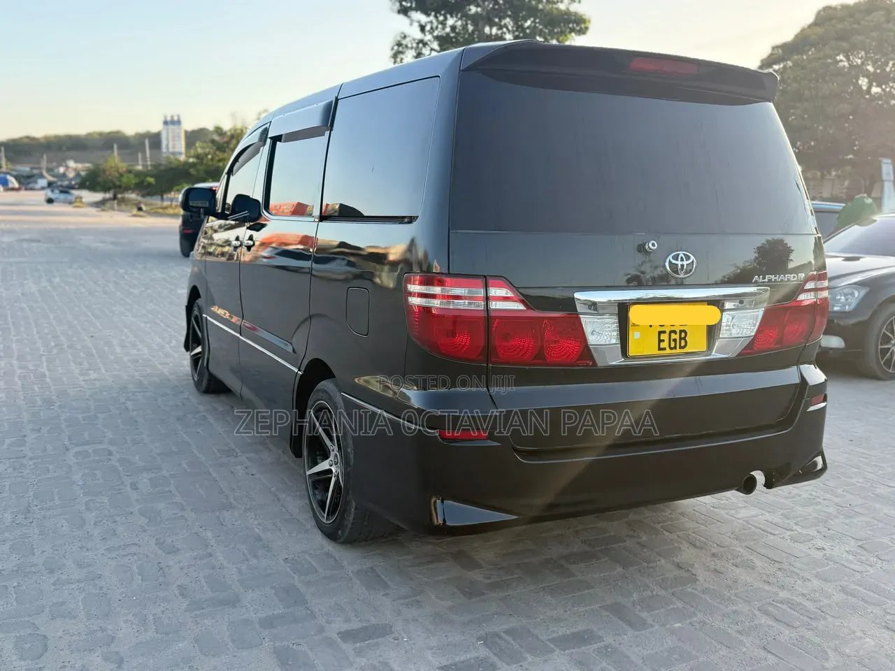 Toyota Alphard 2006 Black