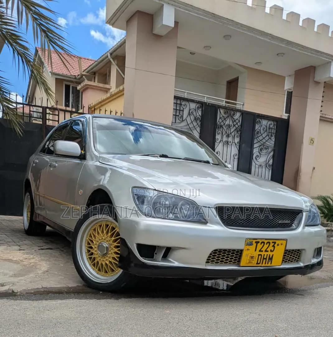 Toyota Altezza 2004 Silver
