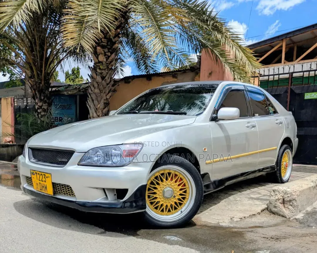Toyota Altezza 2004 Silver