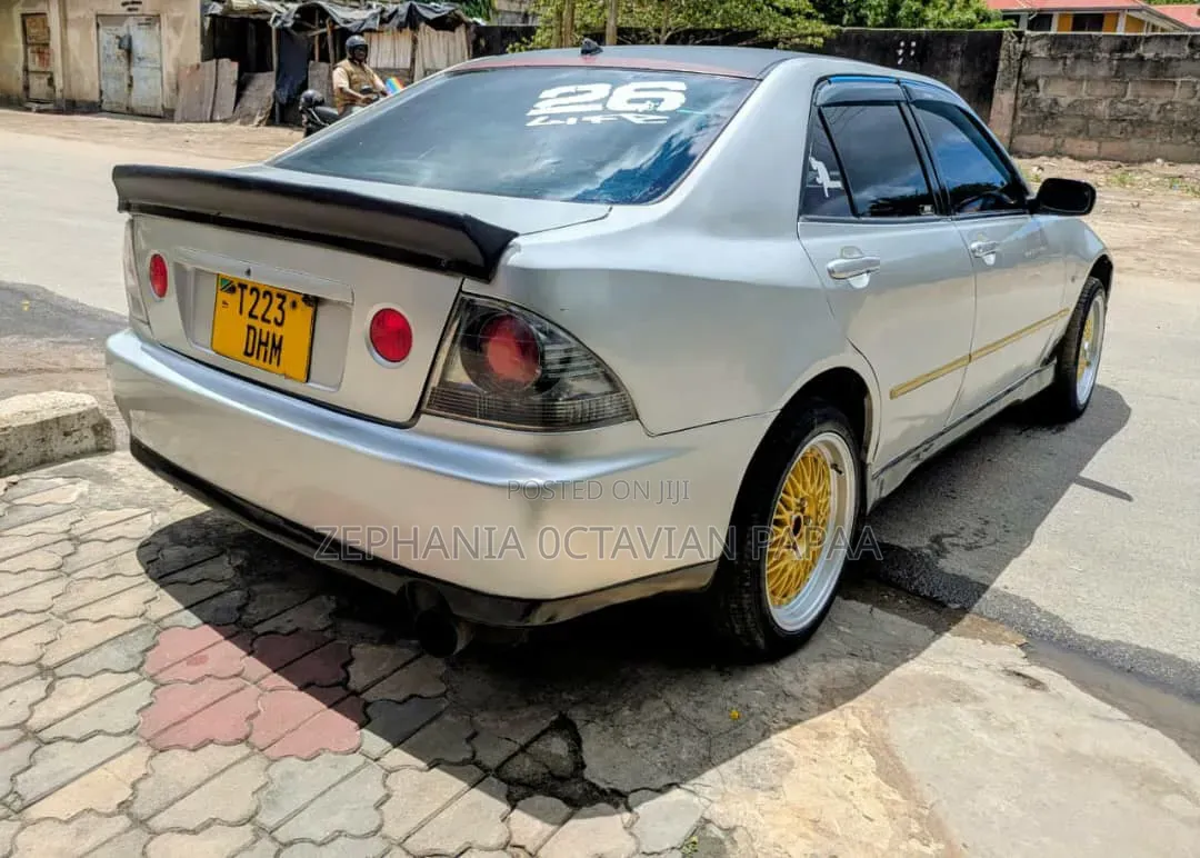 Toyota Altezza 2004 Silver