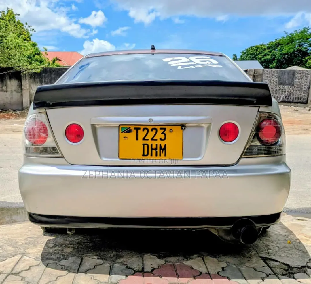 Toyota Altezza 2004 Silver