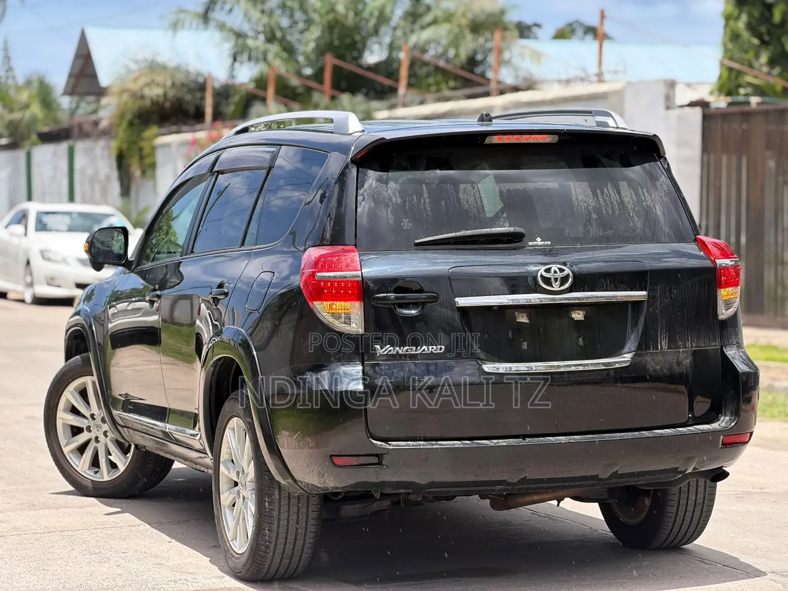 Toyota Vanguard 2012 Black
