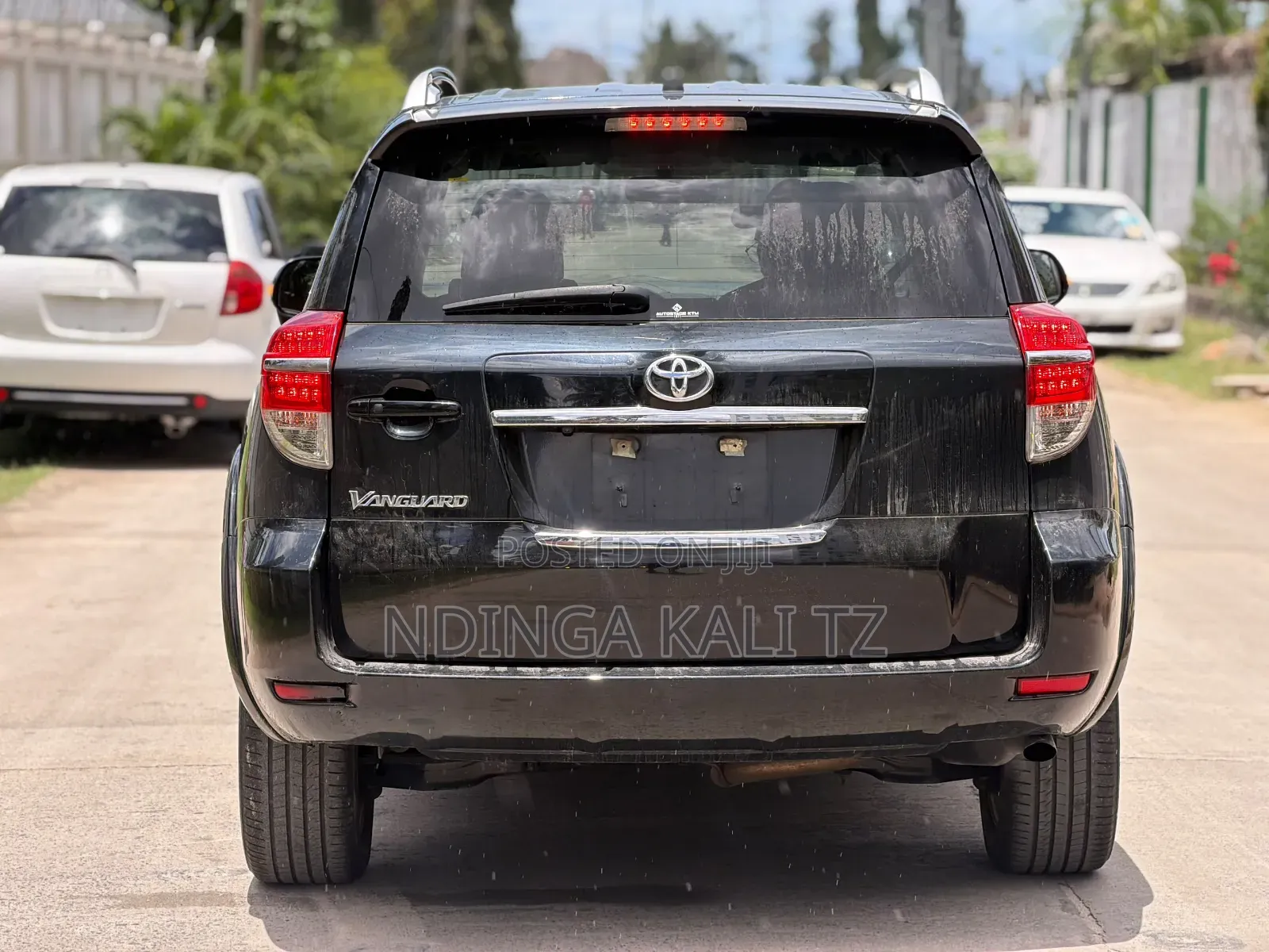 Toyota Vanguard 2012 Black