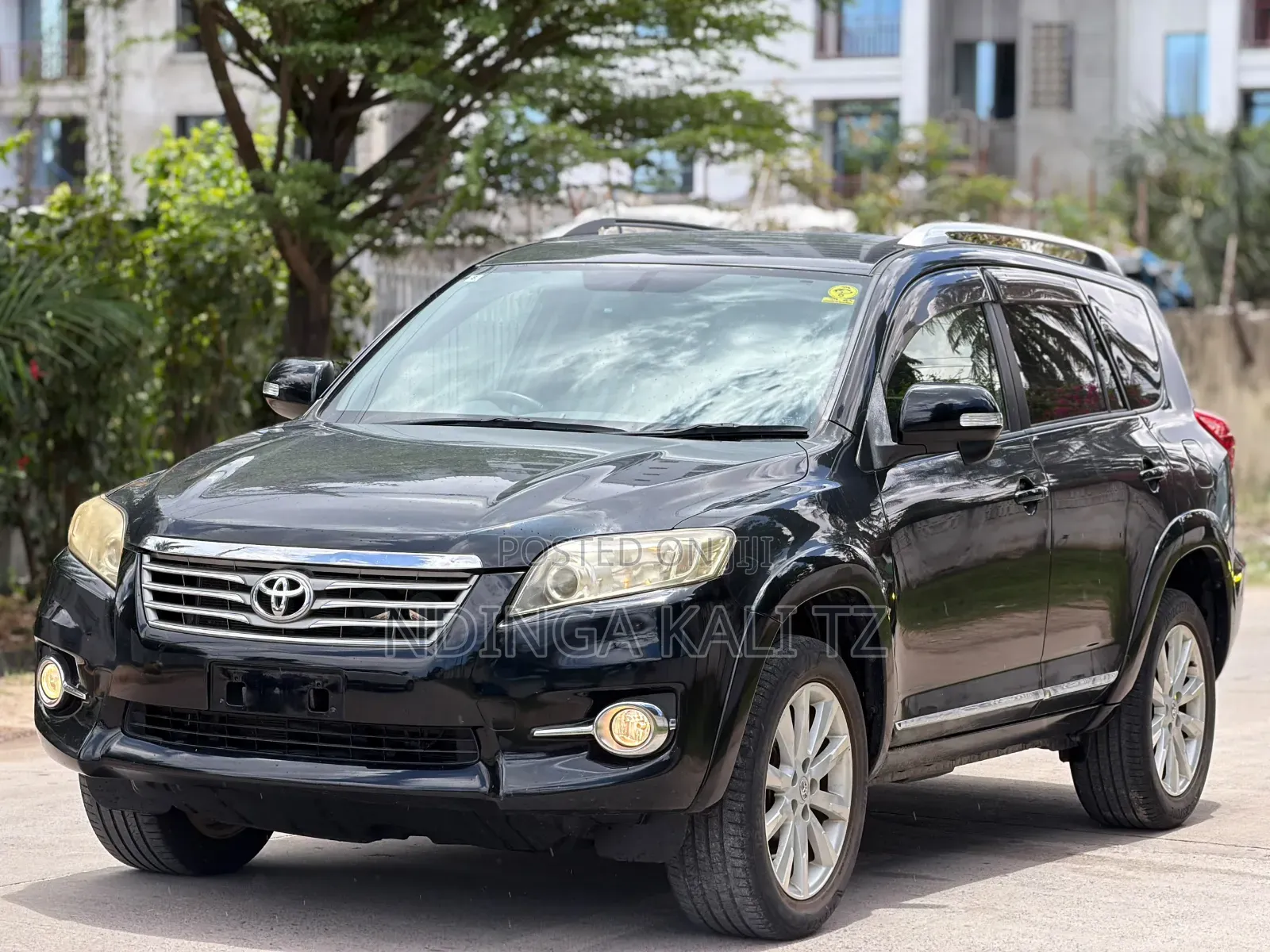 Toyota Vanguard 2012 Black