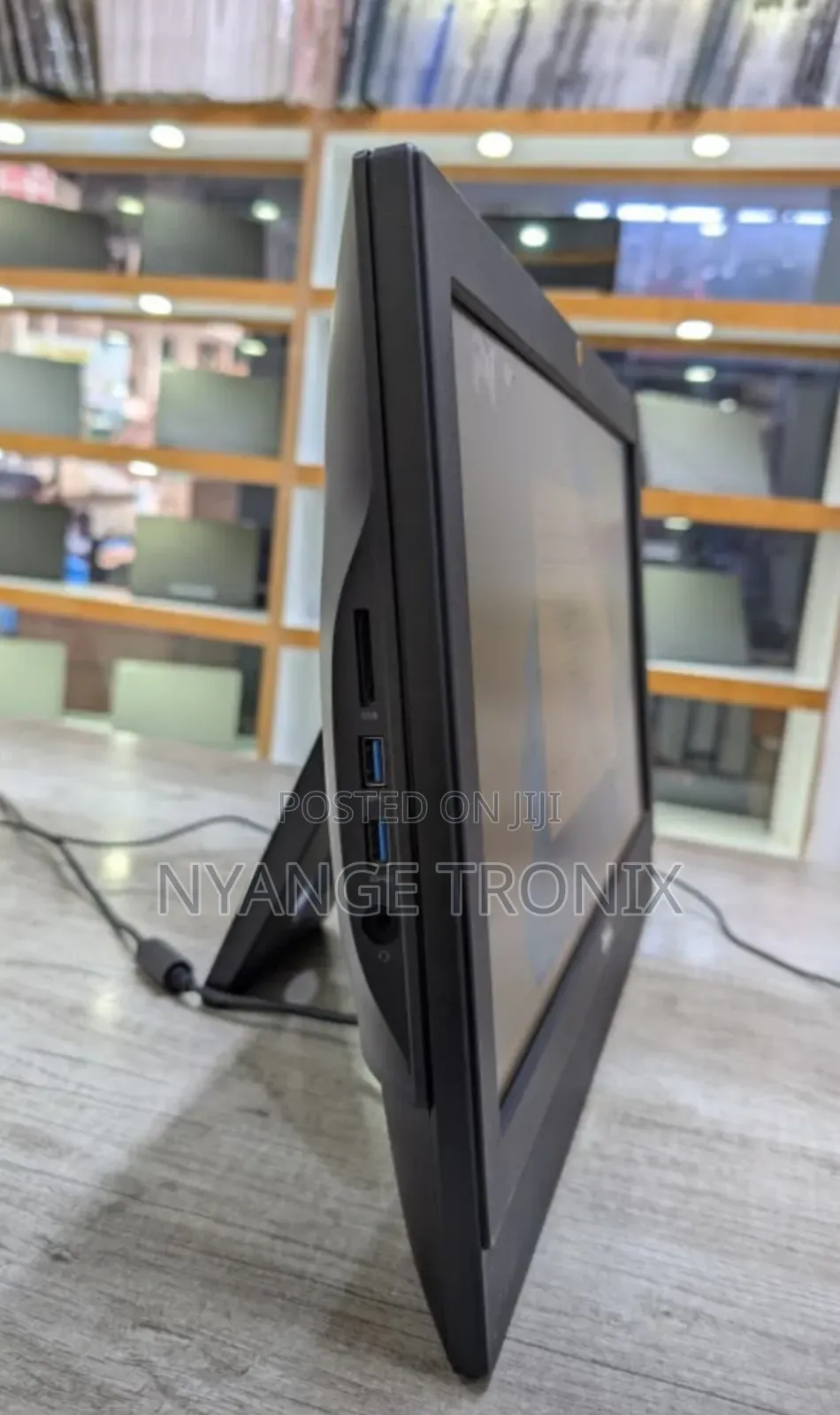Desktop Computer Dell OptiPlex 3050 4GB Intel Core i3 SSD 128GB