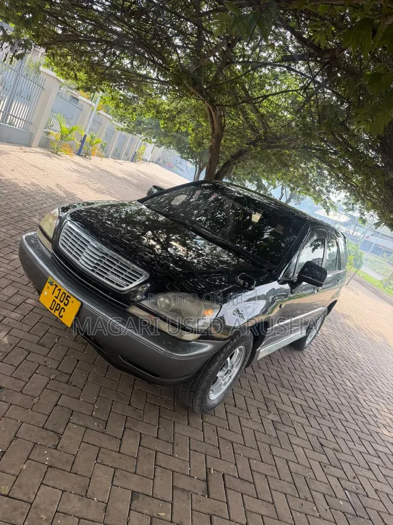Toyota Harrier 2002 Black