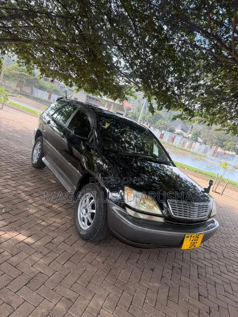 Toyota Harrier 2002 Black