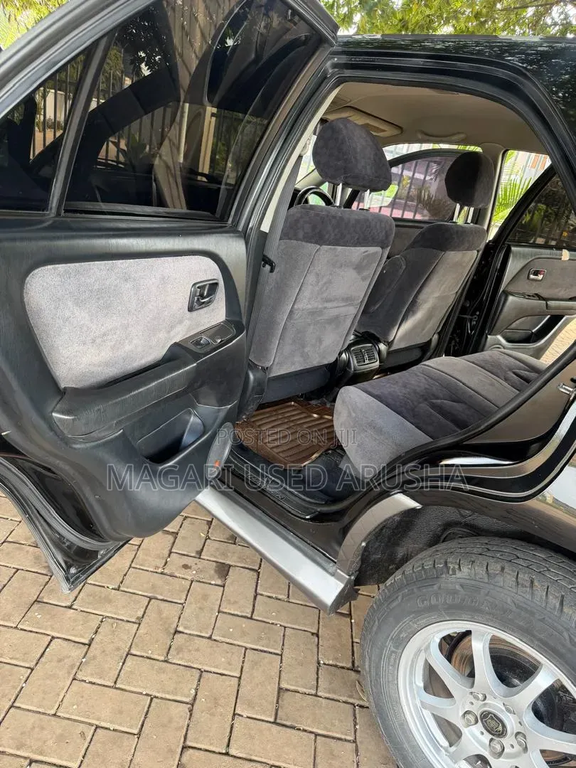 Toyota Harrier 2002 Black