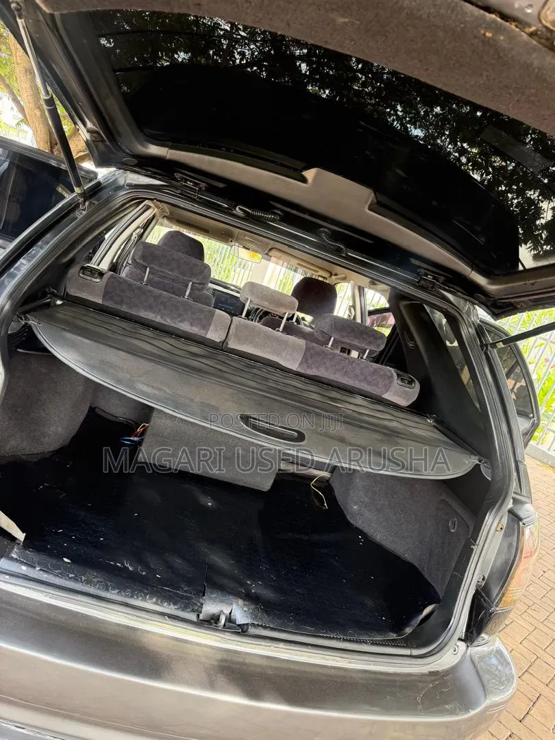 Toyota Harrier 2002 Black