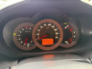 Toyota Vanguard 2010 Gray