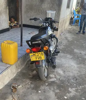 Bajaj Boxer 125 2026