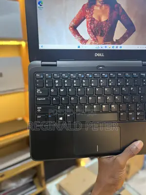 Laptop Dell Latitude 11 3190 4GB Intel SSD 128GB