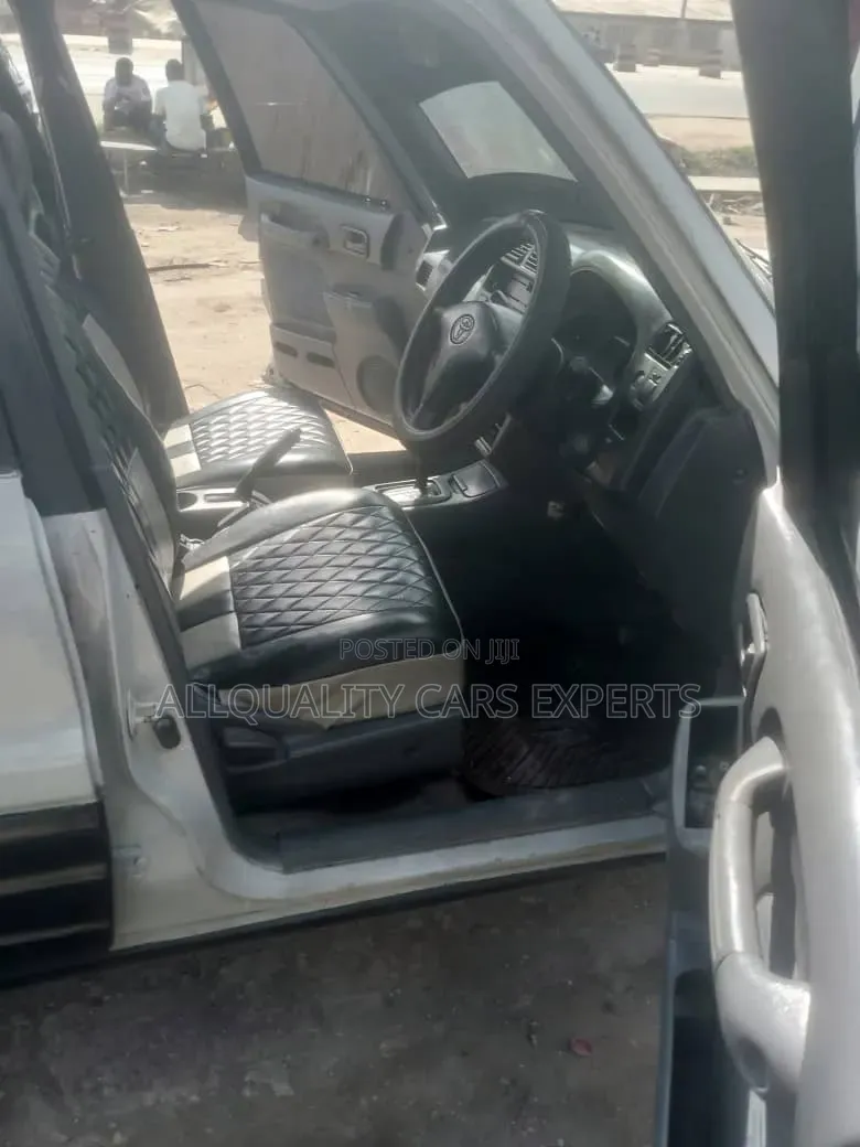 Toyota RAV4 1999