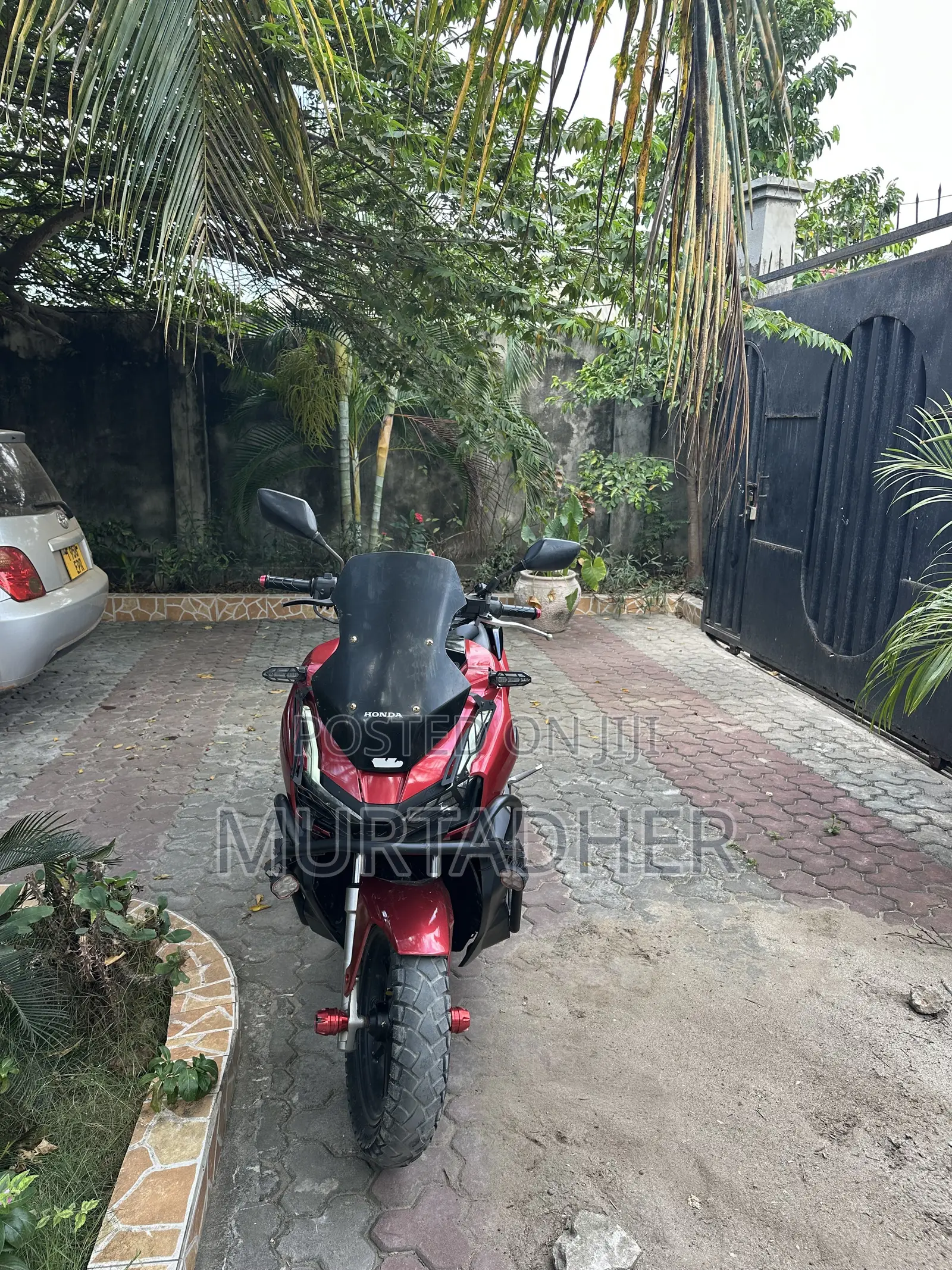 Honda Vario 2023 Red