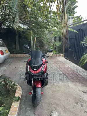 Honda Vario 2023 Red