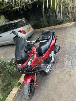 Honda Vario 2023 Red