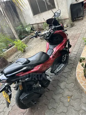 Honda Vario 2023 Red