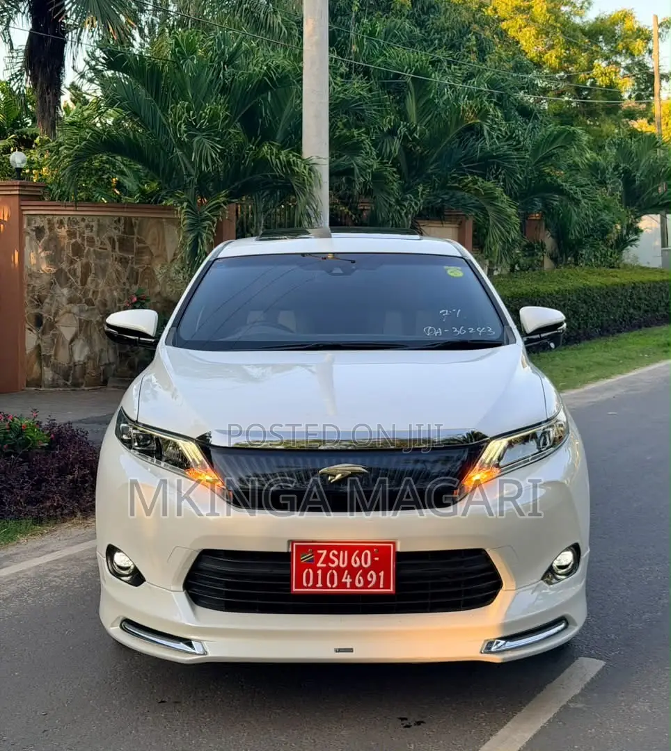 Toyota Harrier 2017 White