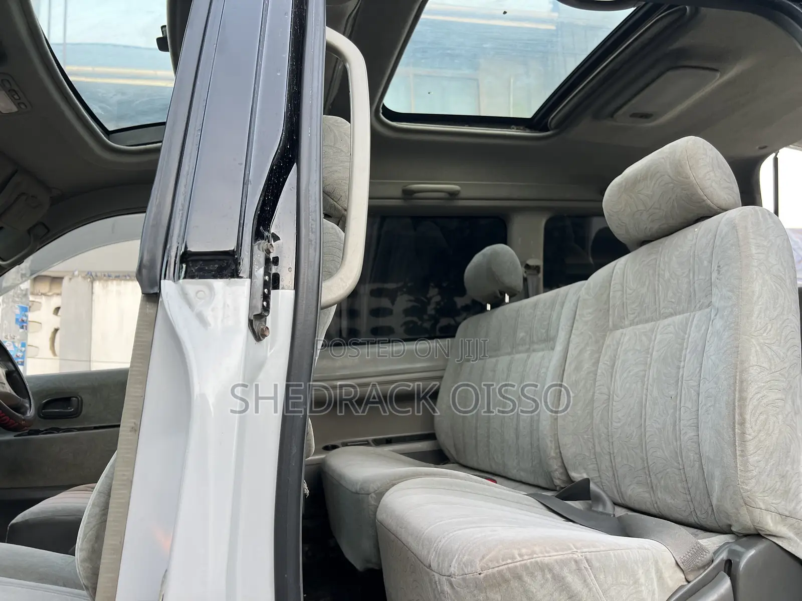 Toyota Noah 2001 Silver