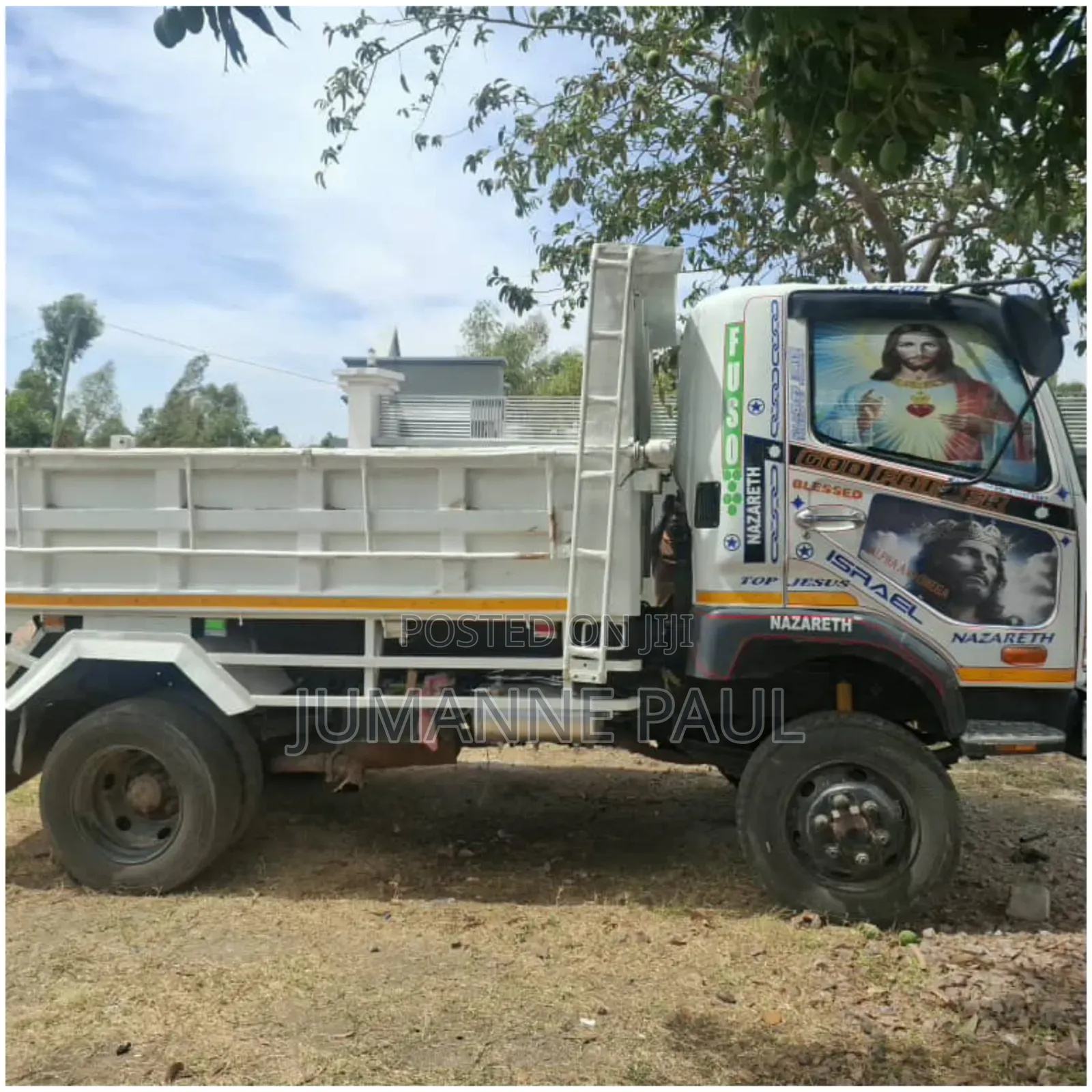 Fuso Tipper