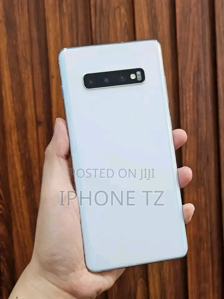 New Samsung Galaxy S10 128 GB White