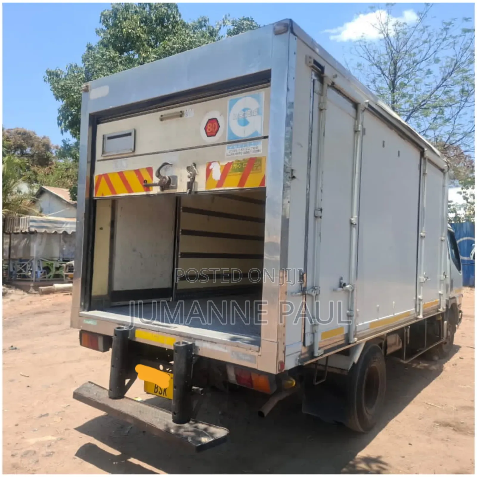 Mistubish Canter Boxbody