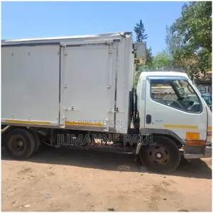 Mistubish Canter Boxbody