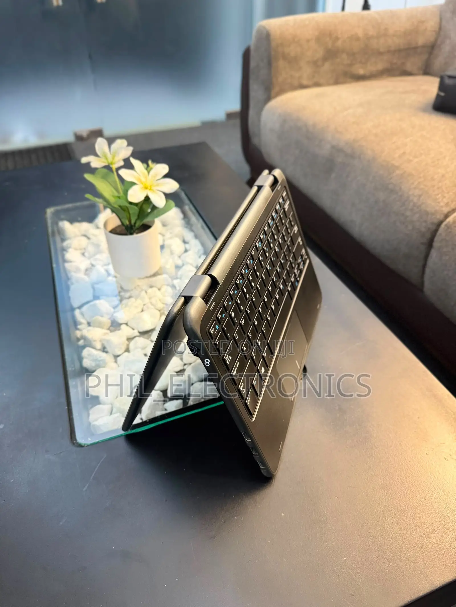 Laptop Dell Latitude 3189 4GB Intel SSD 128GB