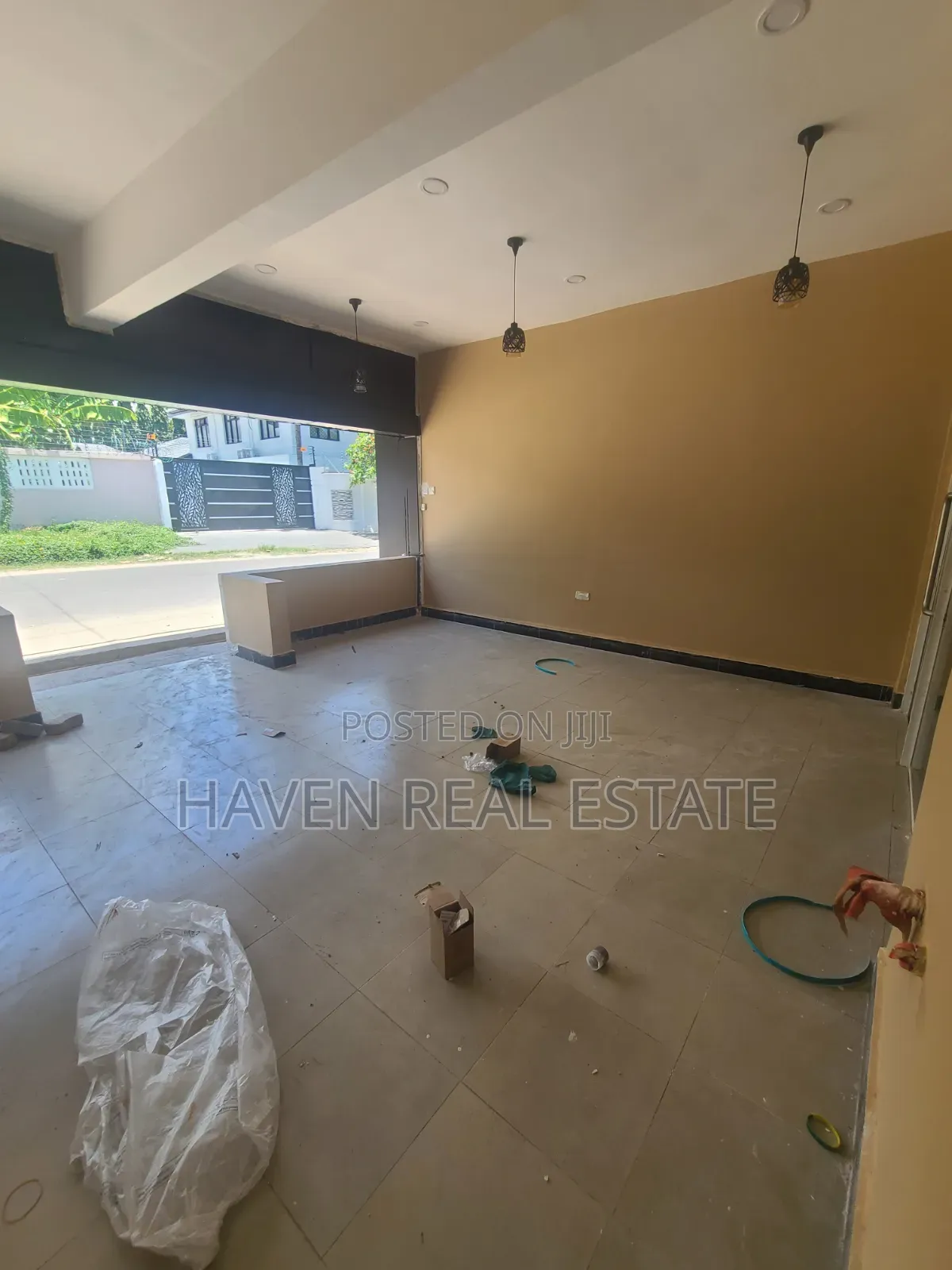 Commercial Space for Rent at Oyster Bay