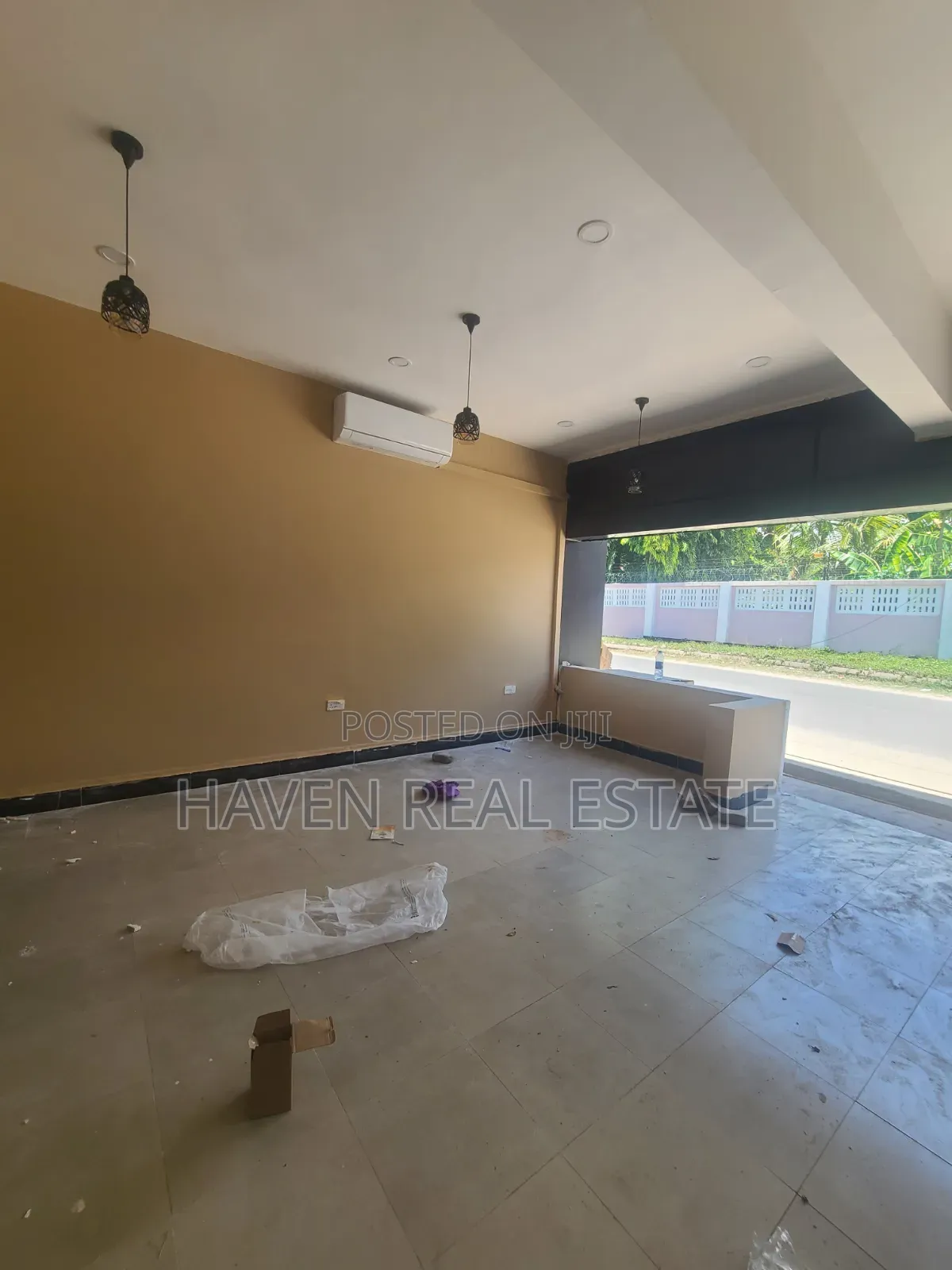 Commercial Space for Rent at Oyster Bay